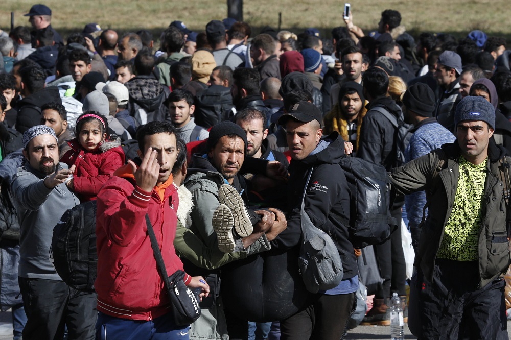 A boszniai szerb elnök nem engedi a hadsereg határra rendelését