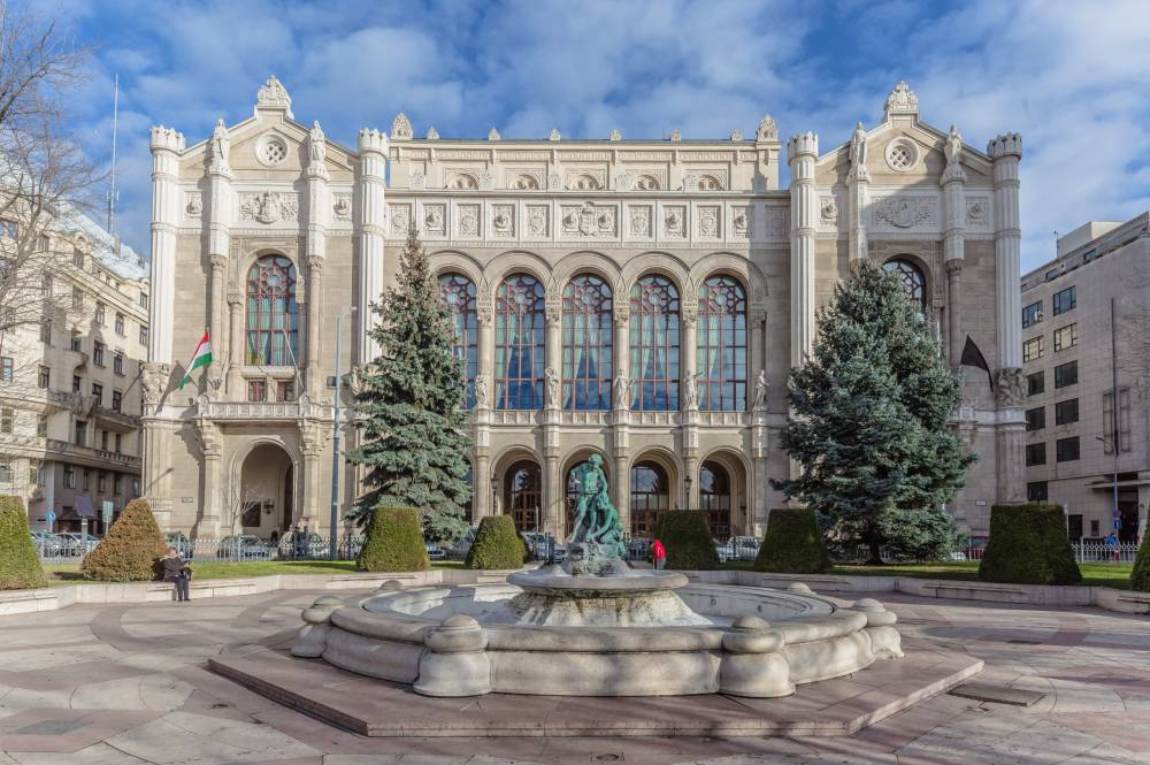 Magyarok Zenéje a Pesti Vigadóban