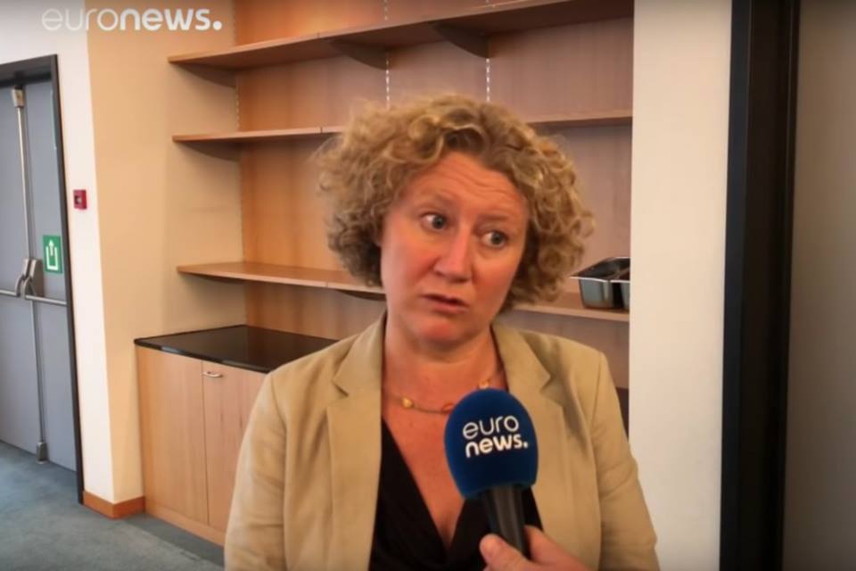 Elfogadták a Sargentini-jelentést visszautasító határozatot