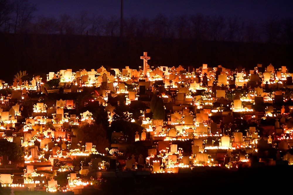 Mindenszentek ünnepe és halottak napja