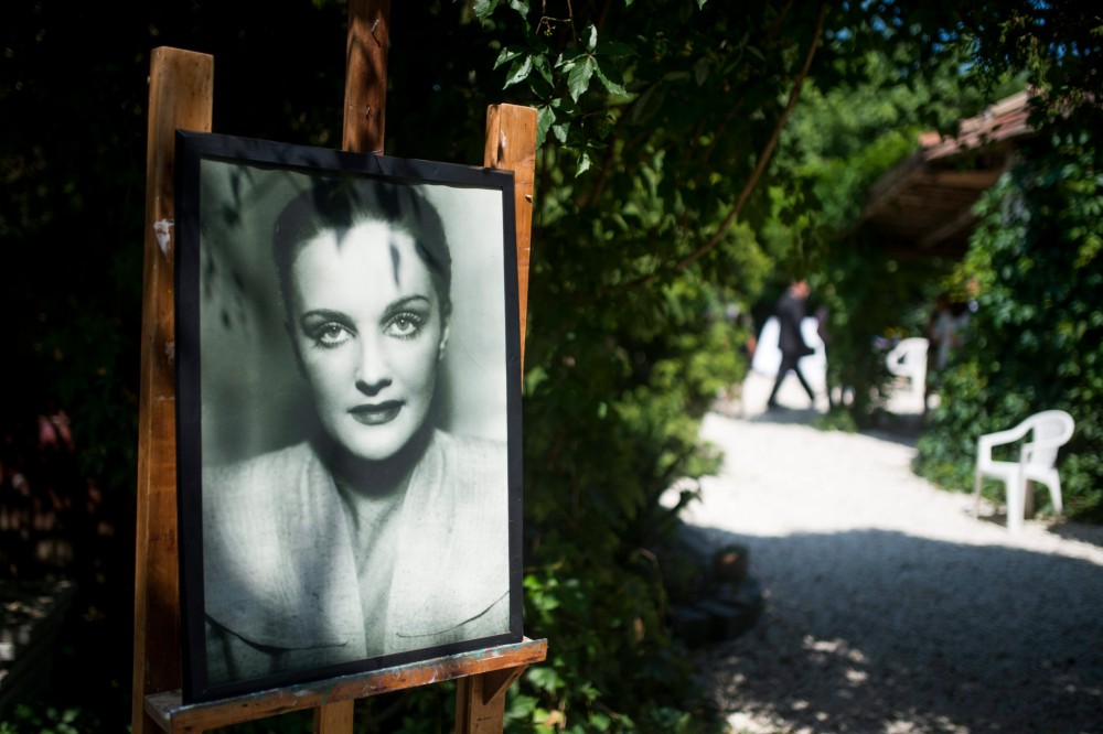 Tolnay Klárira emlékeznek