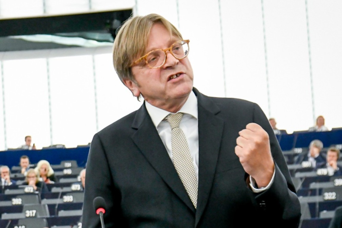 Guy Verhofstadt fröcsögve gyűlölködik