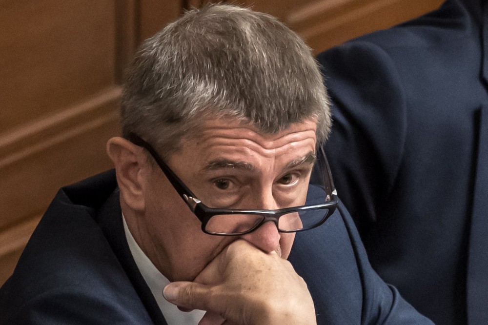 Kudarcot vallott a cseh ellenzék