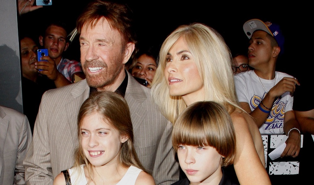 Budapestre jön Chuck Norris