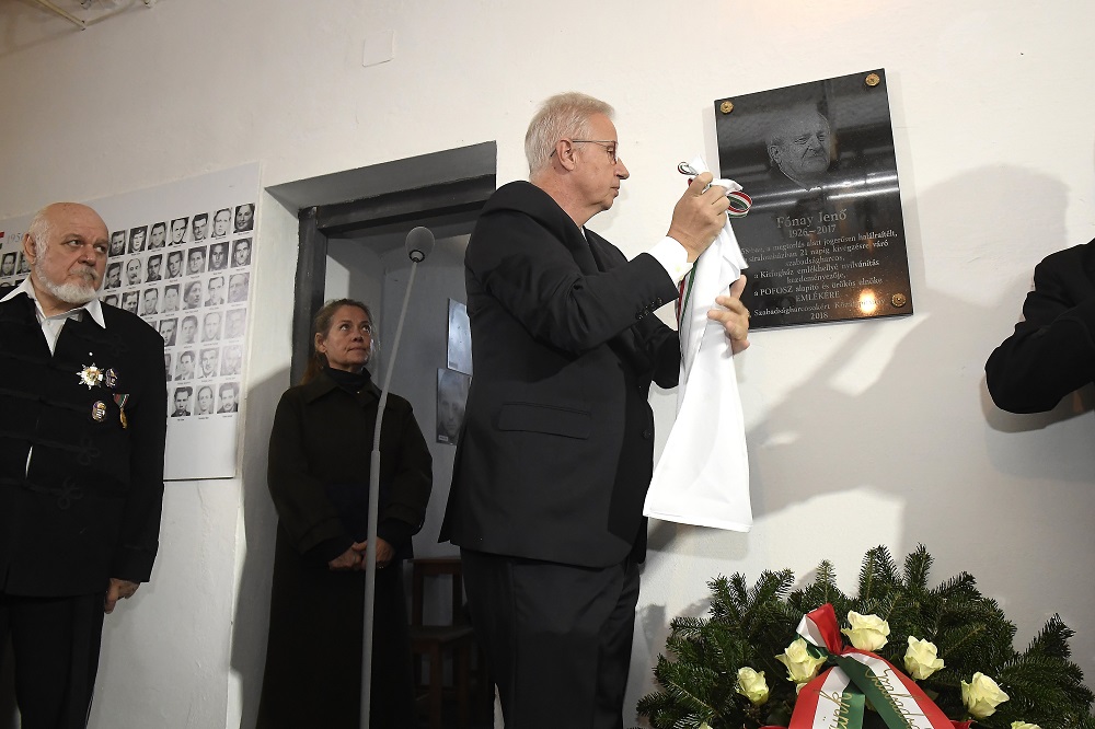 Büszkék vagyunk az országunkért küzdő hőseinkre