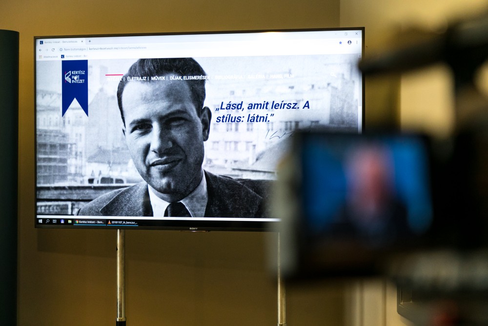 Elkészült a Kertész Imre életművét bemutató Digitális Tudástár