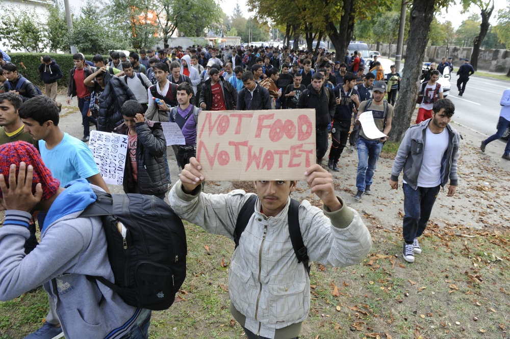 Korlátozzák a beadható menedékkérelmek számát