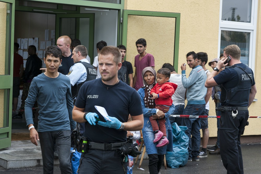 Közel 1,7 millió menedékkérő Németországban