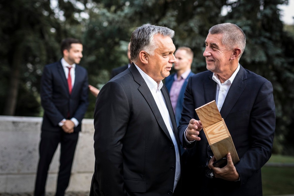 Orbán Viktor Prágába és Pozsonyba is megy a héten
