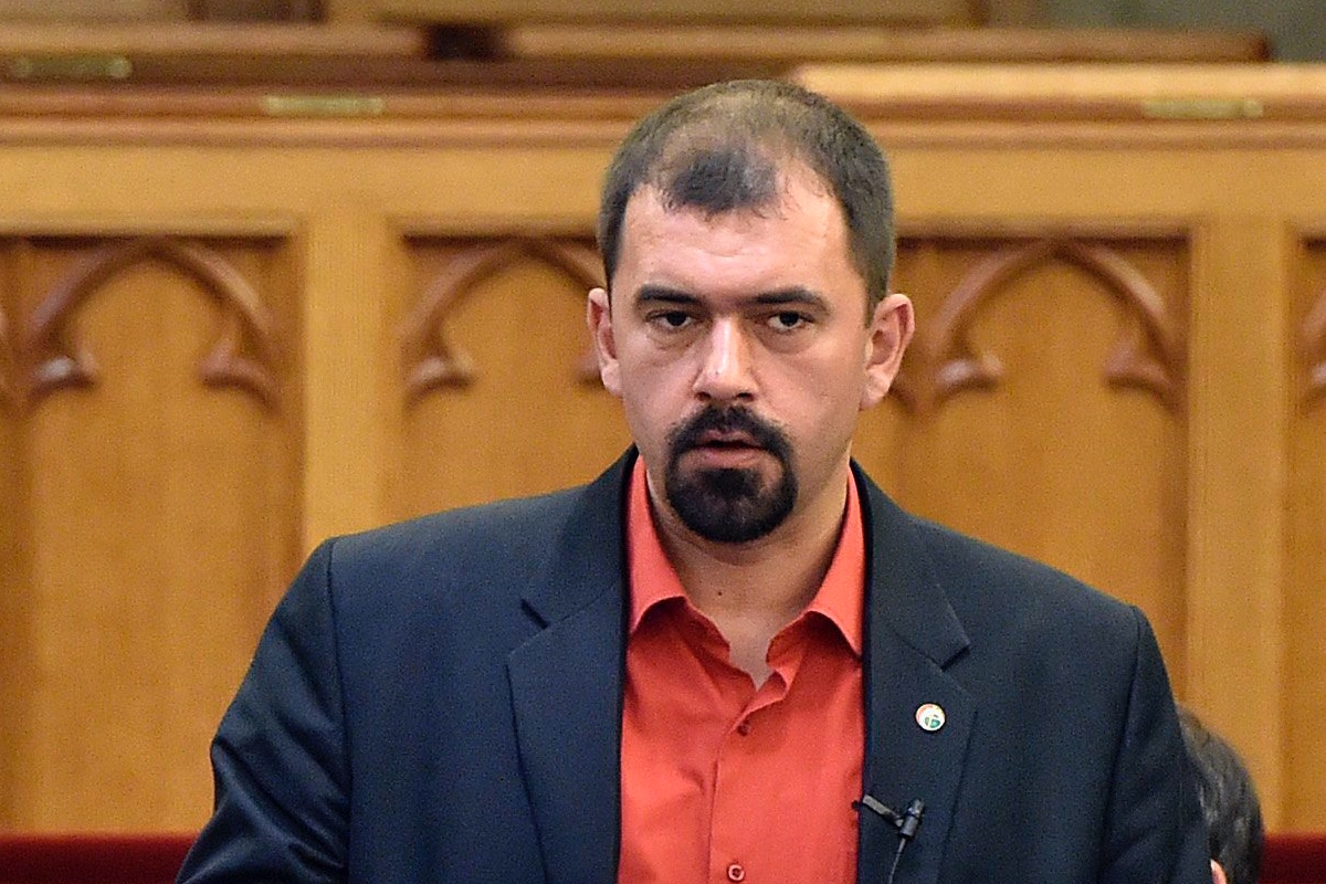 „Leütöttem egy nőt” – mondta a jobbikos vezető