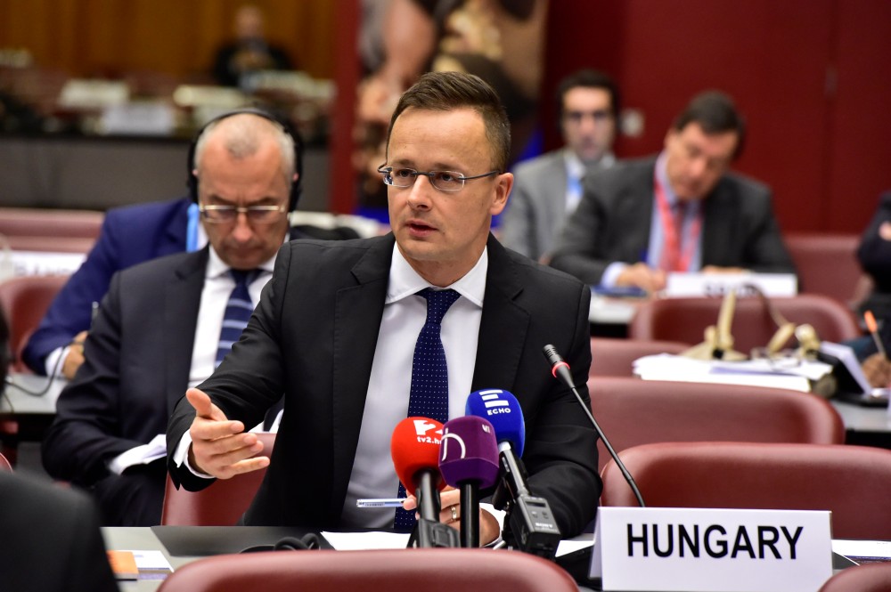 A csomag egyetlen pontját sem fogjuk betartani