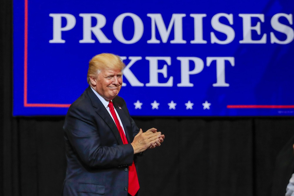 Erős döntetlen Trump javára