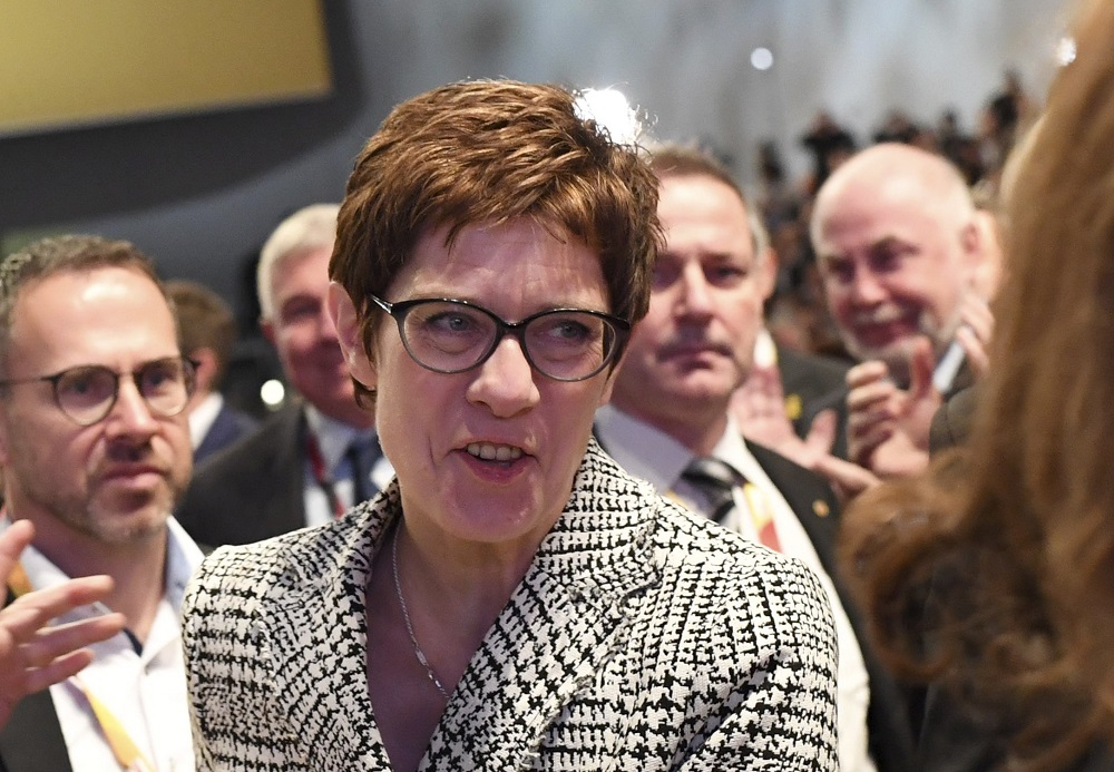 Migráció és biztonság a CDU új elnökének napirendjén