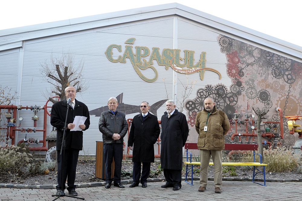 Elkészült a cápasuli