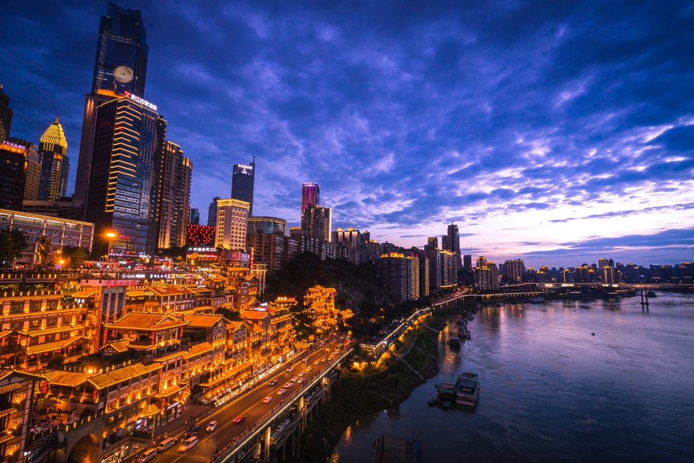 Budapesti, csungkingi két jó barát