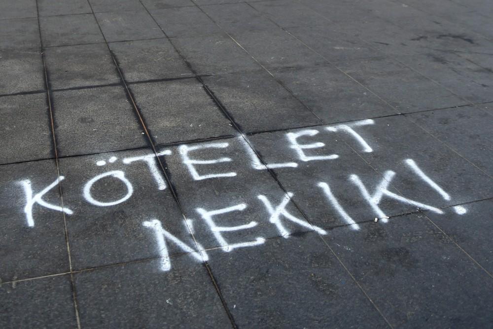 Így néz ki a Kossuth tér a demonstráció után (Képgaléria)