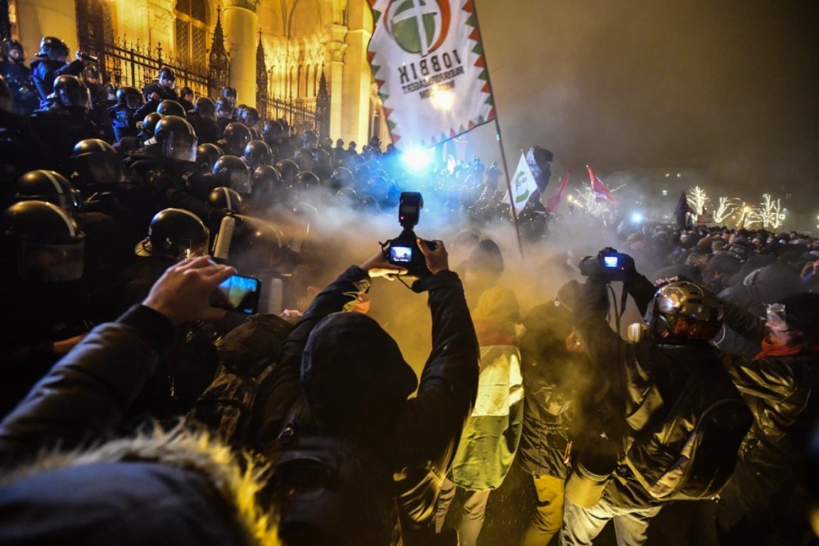 A Jobbik szerint össztársadalmi összefogás a tüntetés