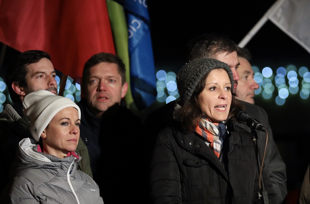 A Fidesz népszerűsége töretlen, az ellenzék szétesett