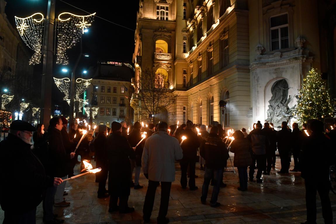 Fáklyagyújtás az üldözött keresztényekért