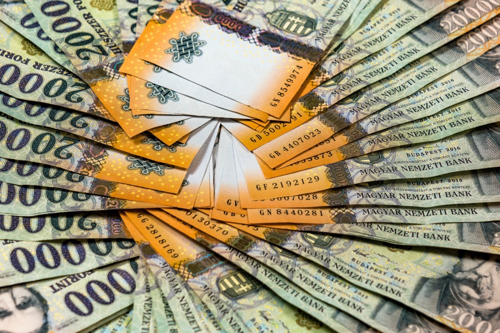Tengernyi pénz