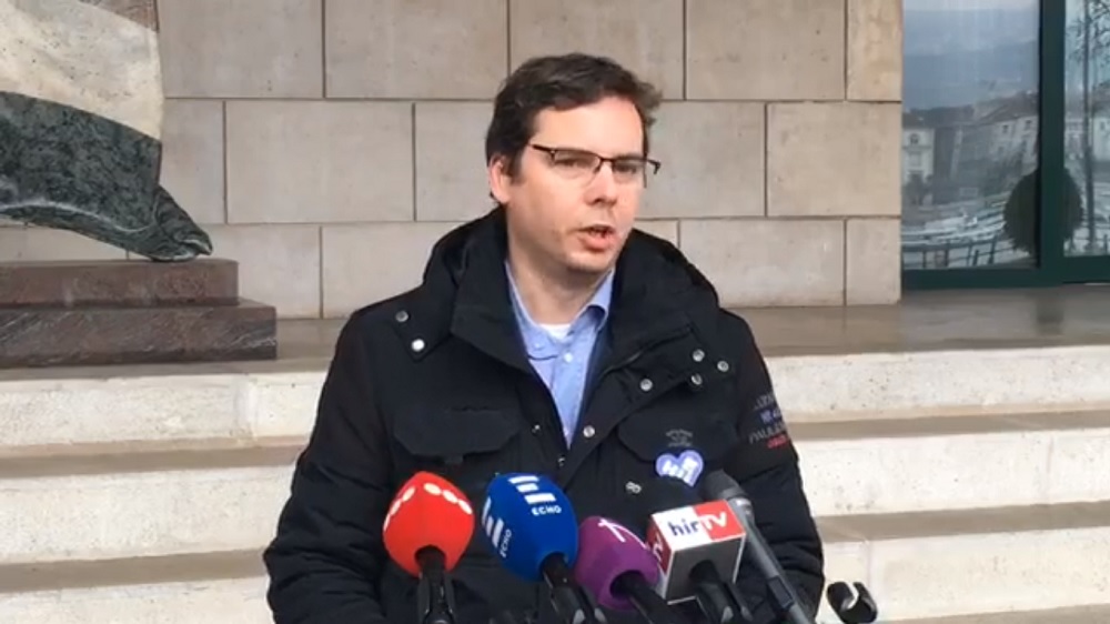 A szocik az Alkotmánybírósághoz fordulnak