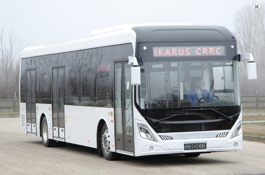 Íme, az Ikarus első elektromos autóbusza!