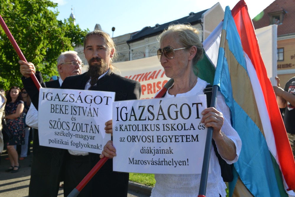 Példátlan koncepciós per Romániában