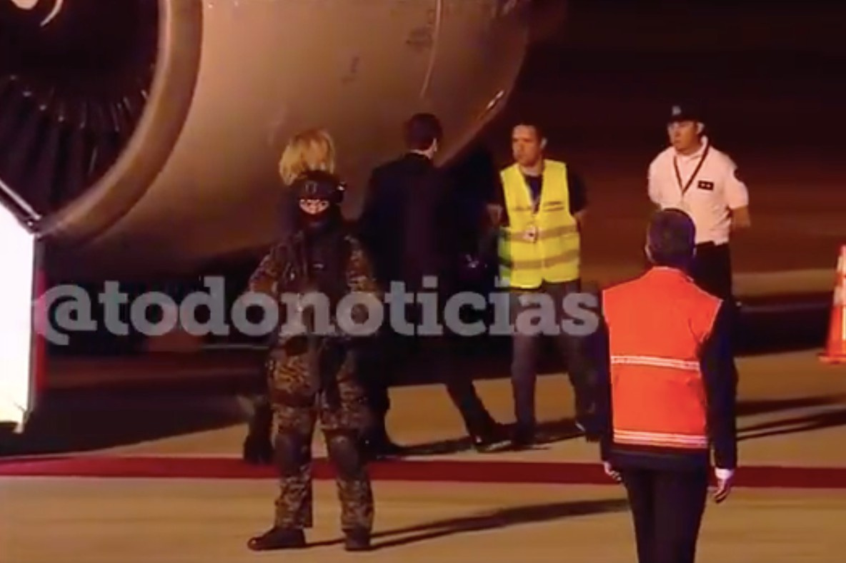 Macron nem menekülhet