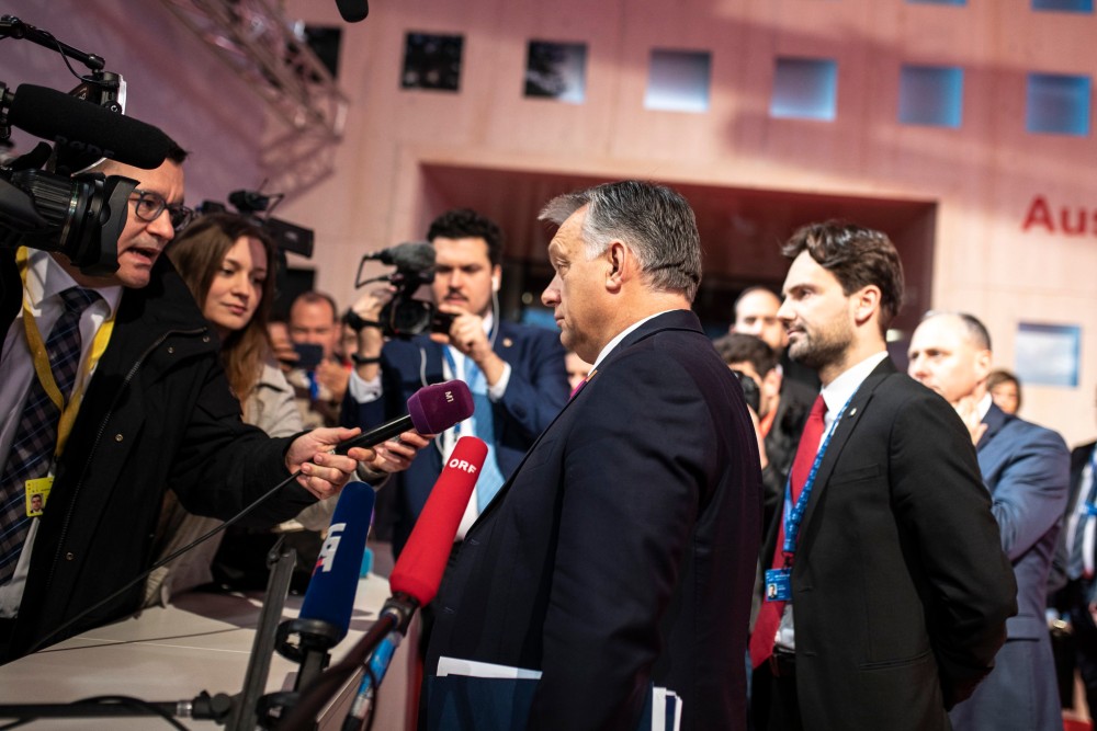 Nem a bajt kell idehozni