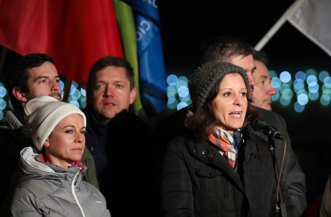 Újra tüntetett az ellenzék