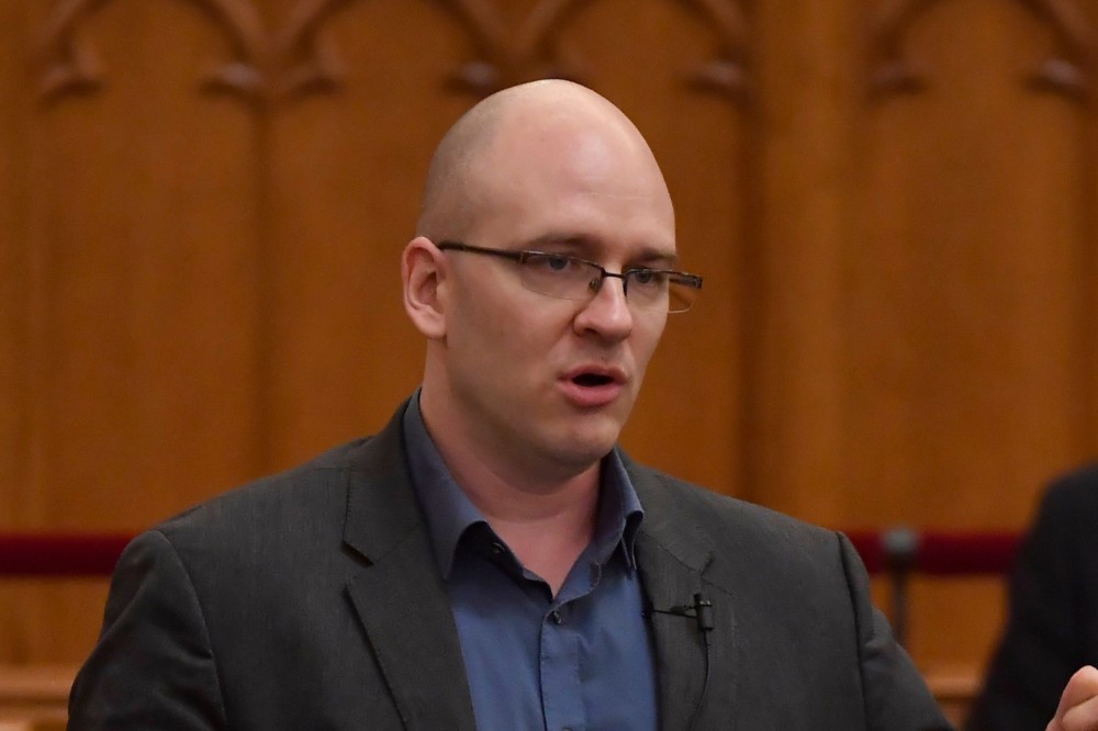 Hazaárulózott egy picit a jobbikos alelnök