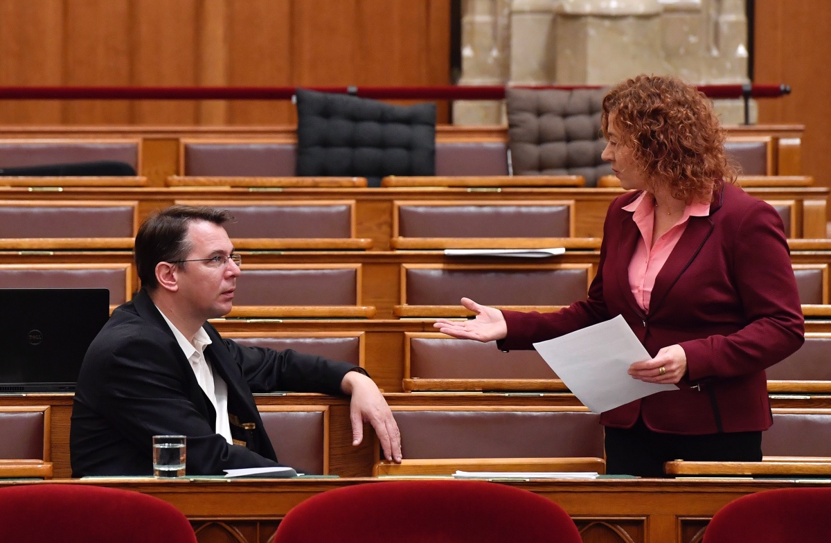 Bűnösök közt bűnösök