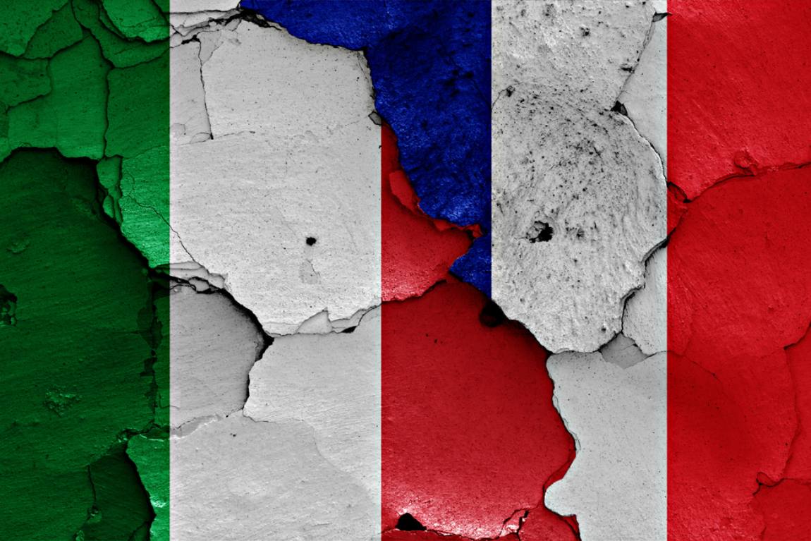 Visszatér Rómába a francia nagykövet