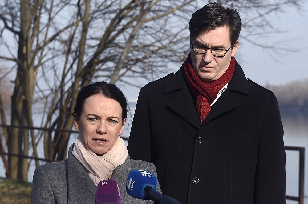 Karácsony Gergely falbontásra készül