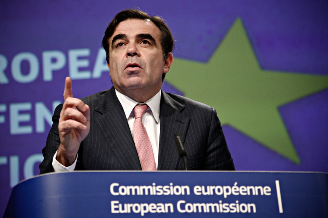 Európai Bizottság: nyárig be kell oltani a felnőtt lakosság 70 százalékát