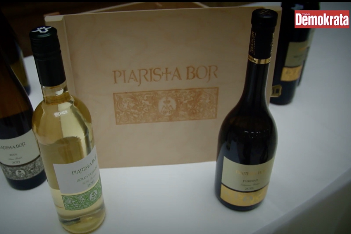 Jubileumi piarista borverseny 