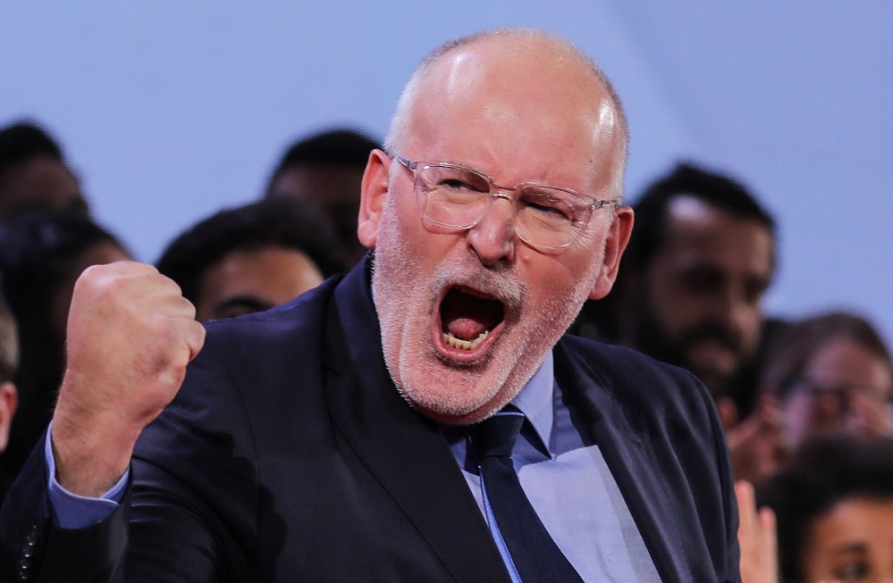 A szélsőjobbal riogat Timmermans