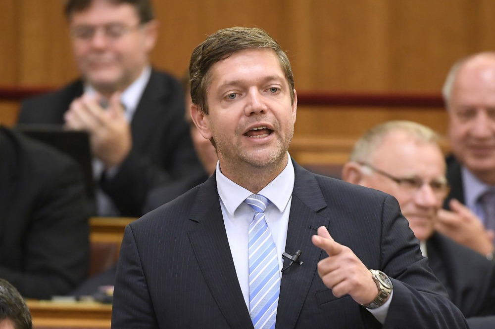 Az EP-listáról döntenek a szocik