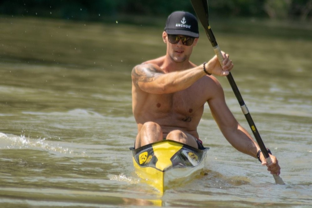 Segíthetünk a beteg magyar kajakosnak