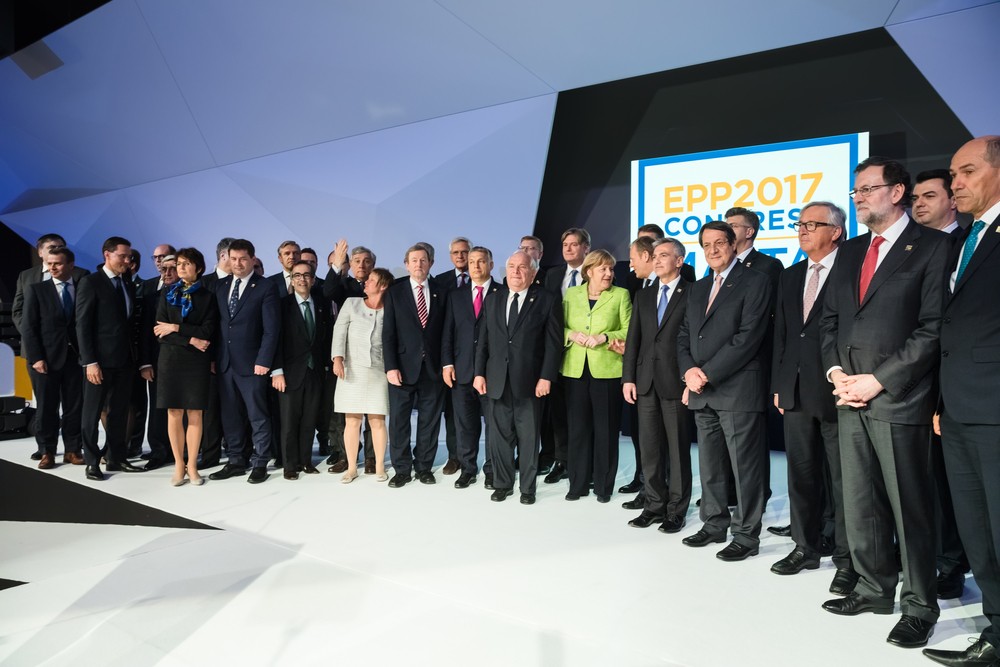 Egy portugál párt is kizárná a Fideszt