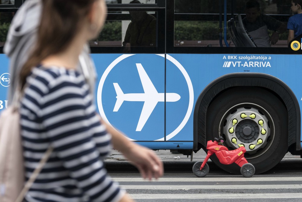 Megerősített szolgálat a budapesti repülőtéren