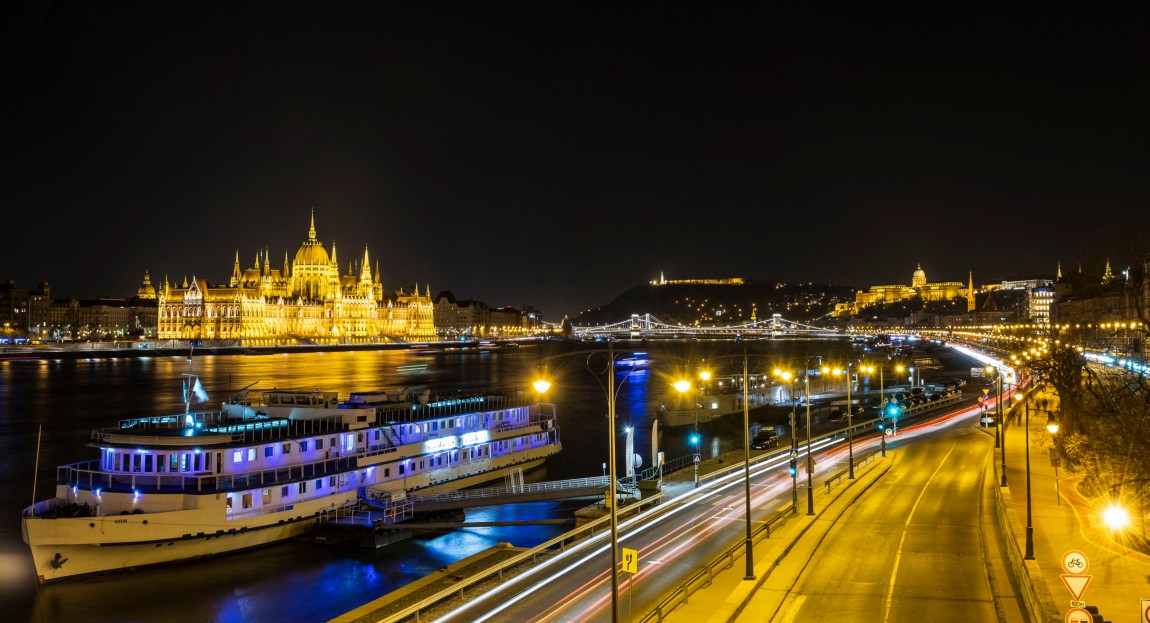 Számos település csatlakozott a Föld órája kezdeményezéshez