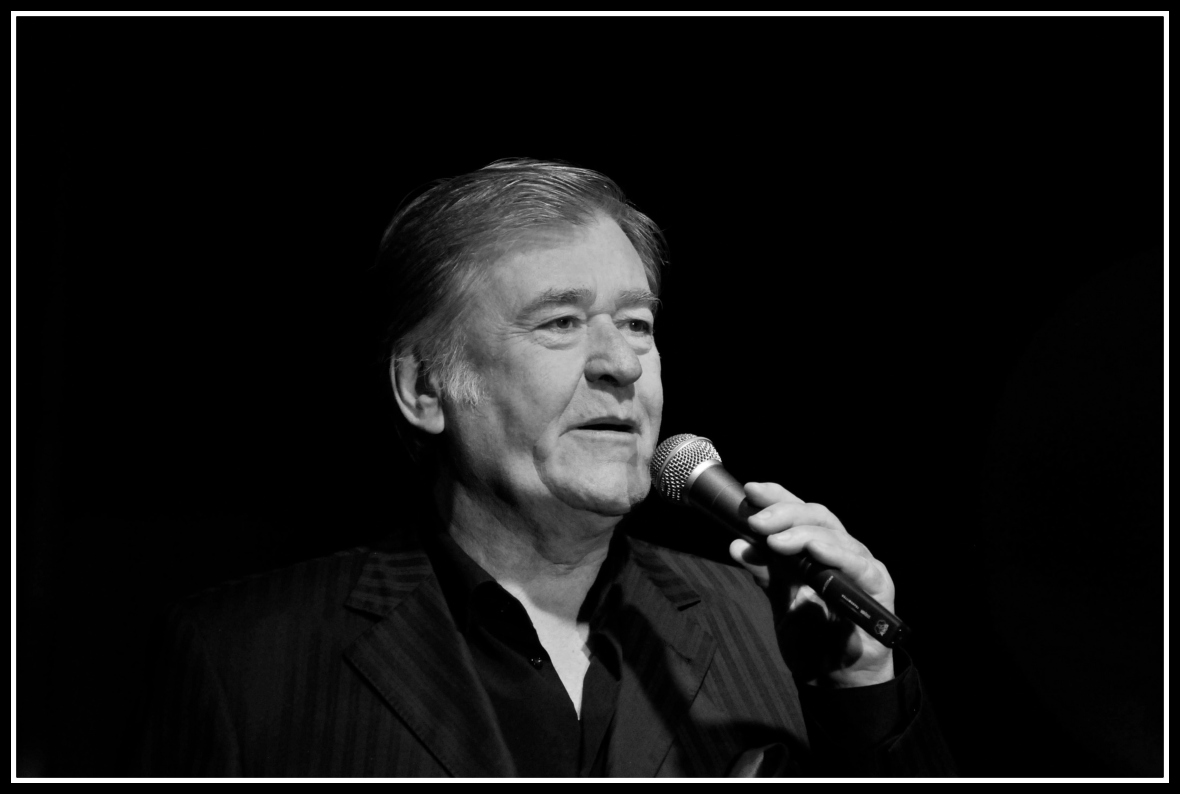 Elhunyt Koós János