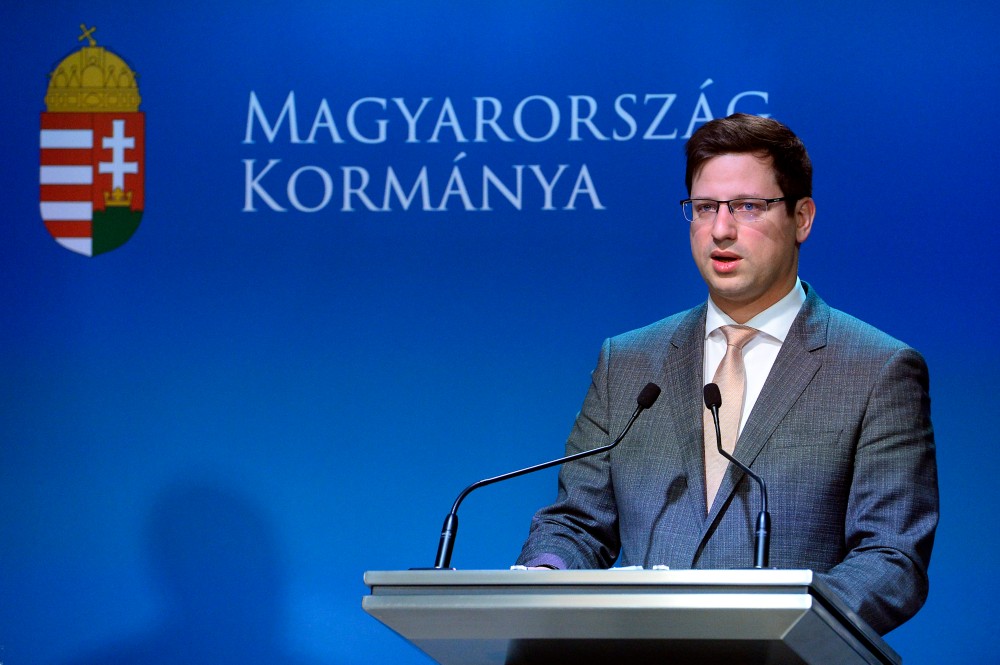 A Fidesz-kritikusok a kötelező kvótát is megszavazták