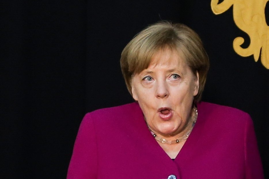 Merkel nem kér a bevándorlást ellenző szövetségből