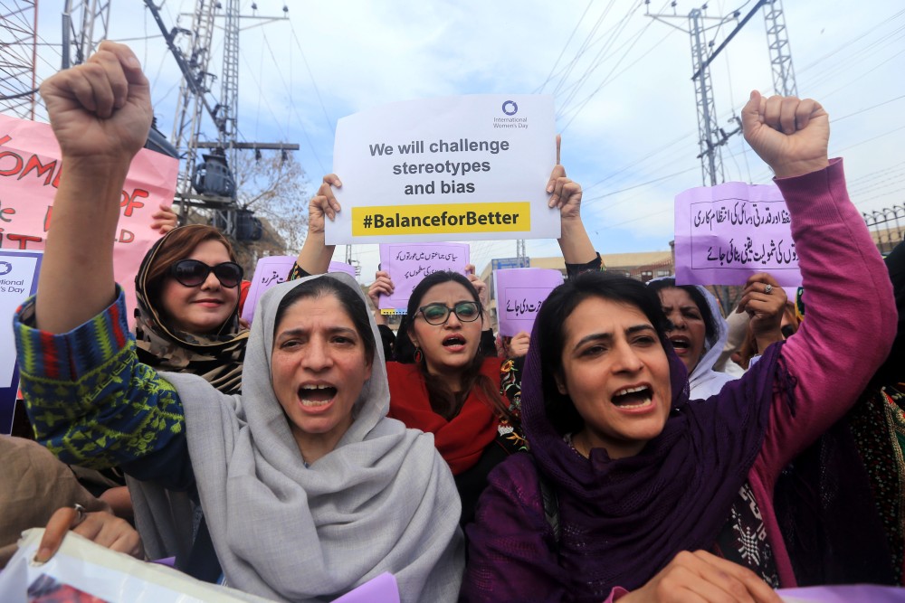 Iszlámellenes a nőnapi felvonulás