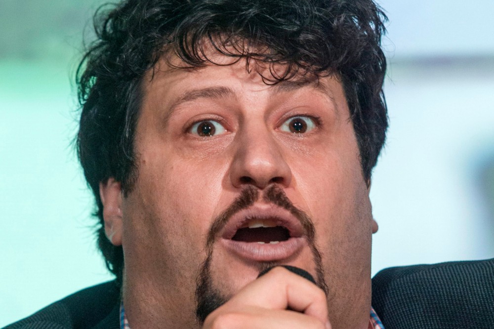 Puzsér szerint centrumpárt lehet a Jobbik és a Momentum