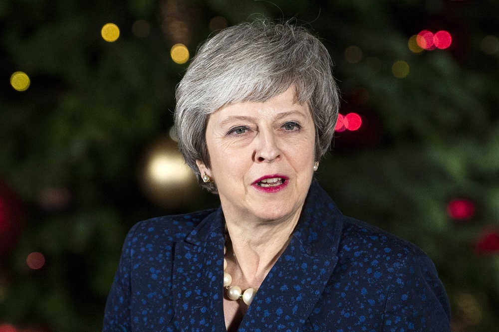 Theresa May: továbbra sincs meg a többség