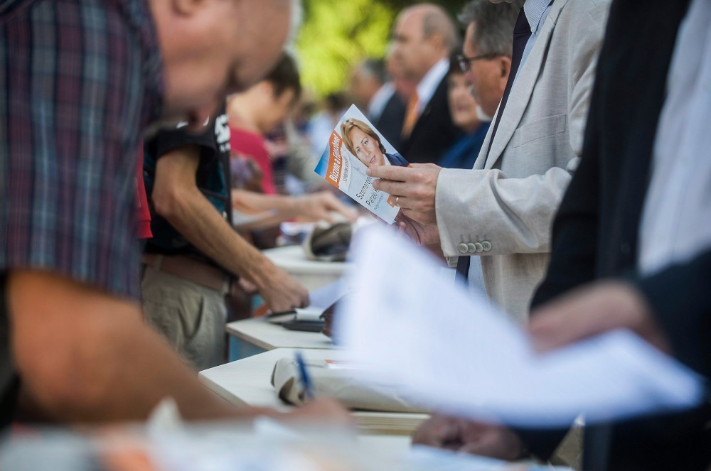 Ma nyomtatják ki az ajánlásgyűjtő íveket