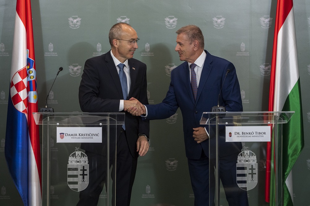 Bővül a magyar-horvát védelmi együttműködés